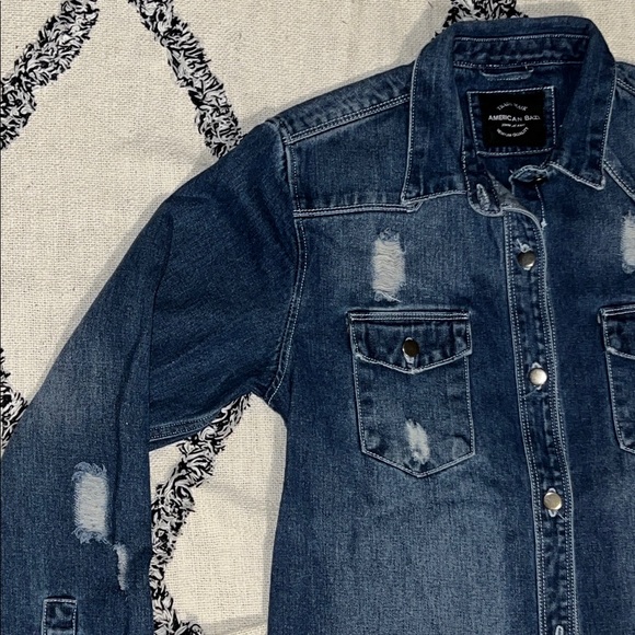 American Bazi distressed jean Shacket size S - Picture 2 of 7